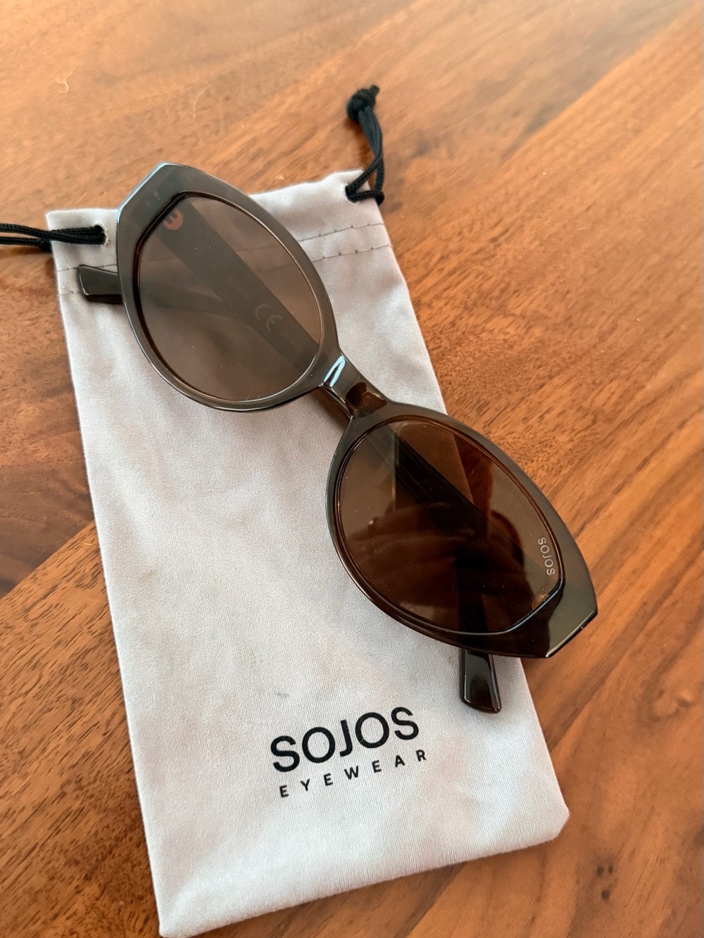 SOJOS Women’s Brown Cat-Eye Sunglasses - Sleek Everyday Eyewear
